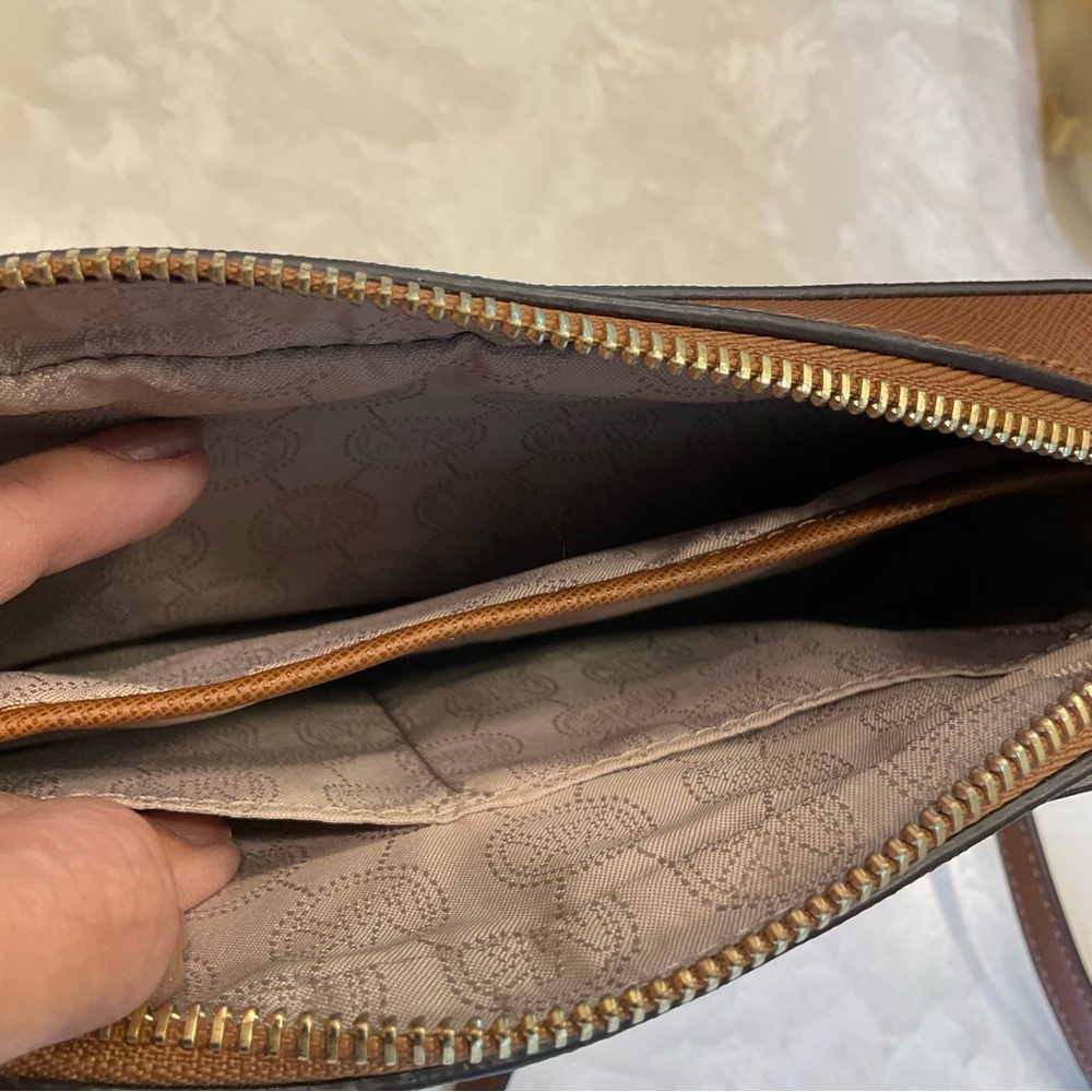 Michael Kors Crossbody / Shoulder bag, Pebbled leather, 9” x 7”, saddle color - Picture 13 of 16